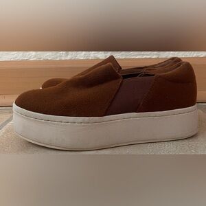 Vince Warren Women's 5 Shoes Brown Suede Platform Slip-On Sneakers